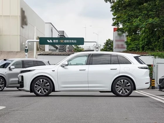 Brand New Li Auto L7 2025 Pro Smart Renewal Edition Luxury Extended-Range SUV Wholesale Export suppliers