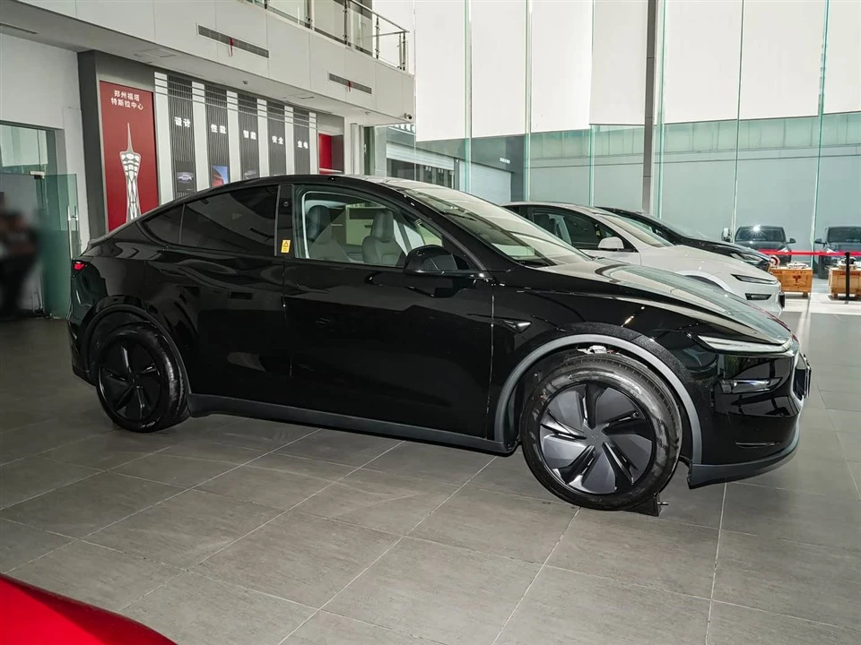 2025 Rear-wheel Drive Version best