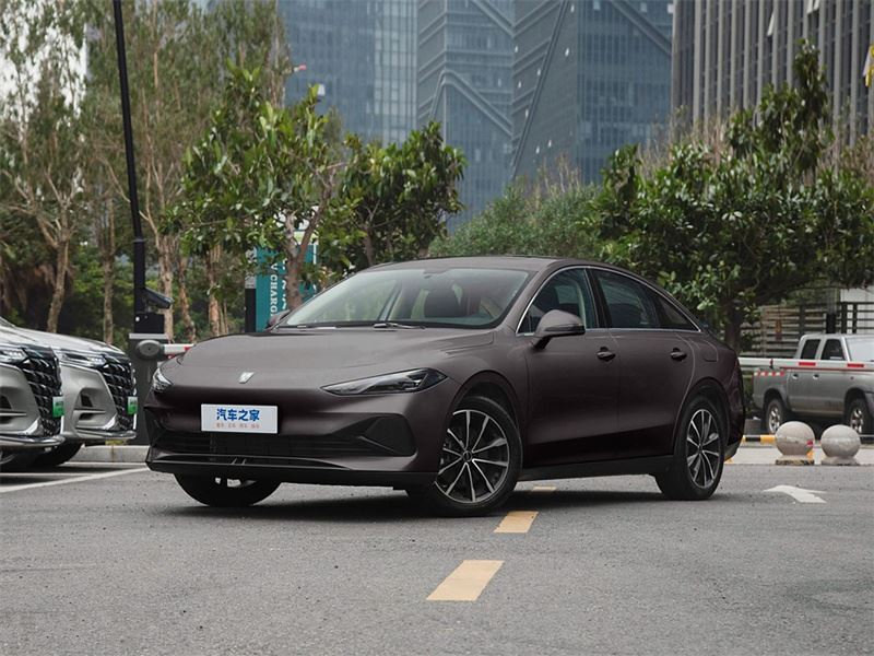 Roewe D7 The 2025 DMH 125km World Champion Edition