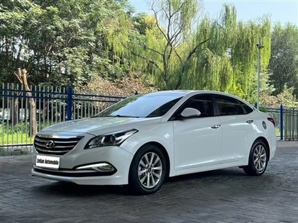 Hyundai Car Mistra 2014 1.8L Used Car Wholesale Supplier